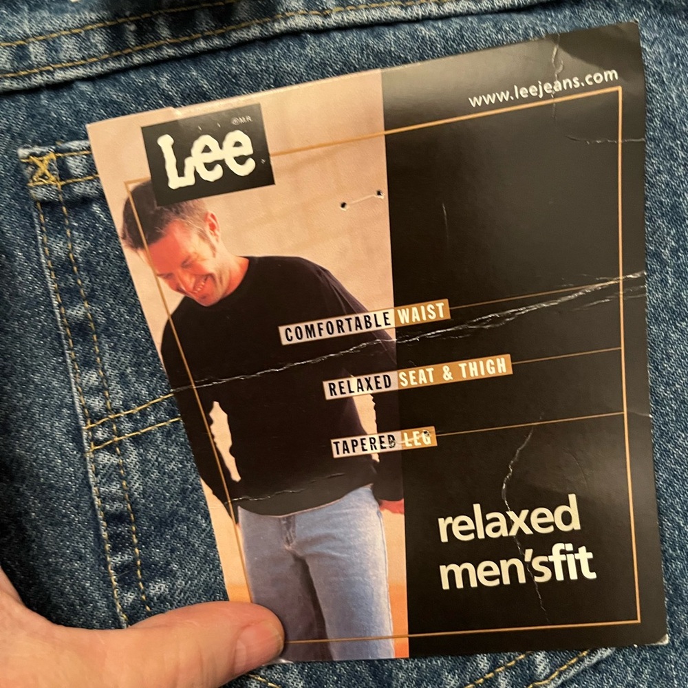 Men’s Lee relaxed fit jeans- new with tags size 38x34